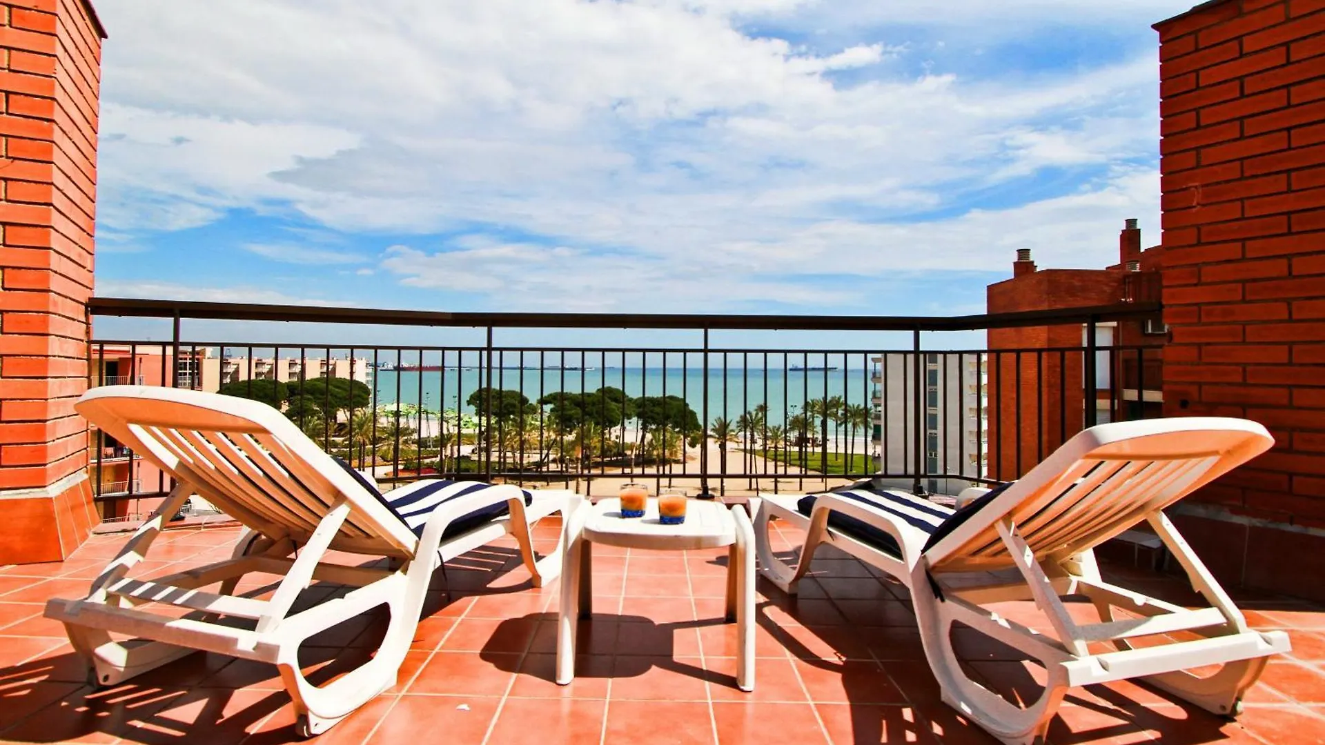 Apartamento Tecavi II Atic La Pineda España